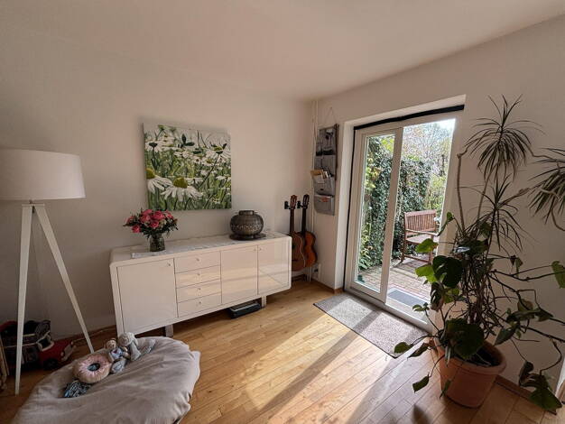 Reihenmittelhaus zum Kauf provisionsfrei 595.000 € 4 Zimmer 105 m² 153 m² Grundstück frei ab 15.08.2026 Volksdorf Hamburg 22359