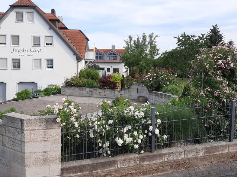 Wohnung zur Miete 400 € 1 Zimmer 52 m² EG Schloßbergstraße 3 Nordenberg Nordenberg 91635