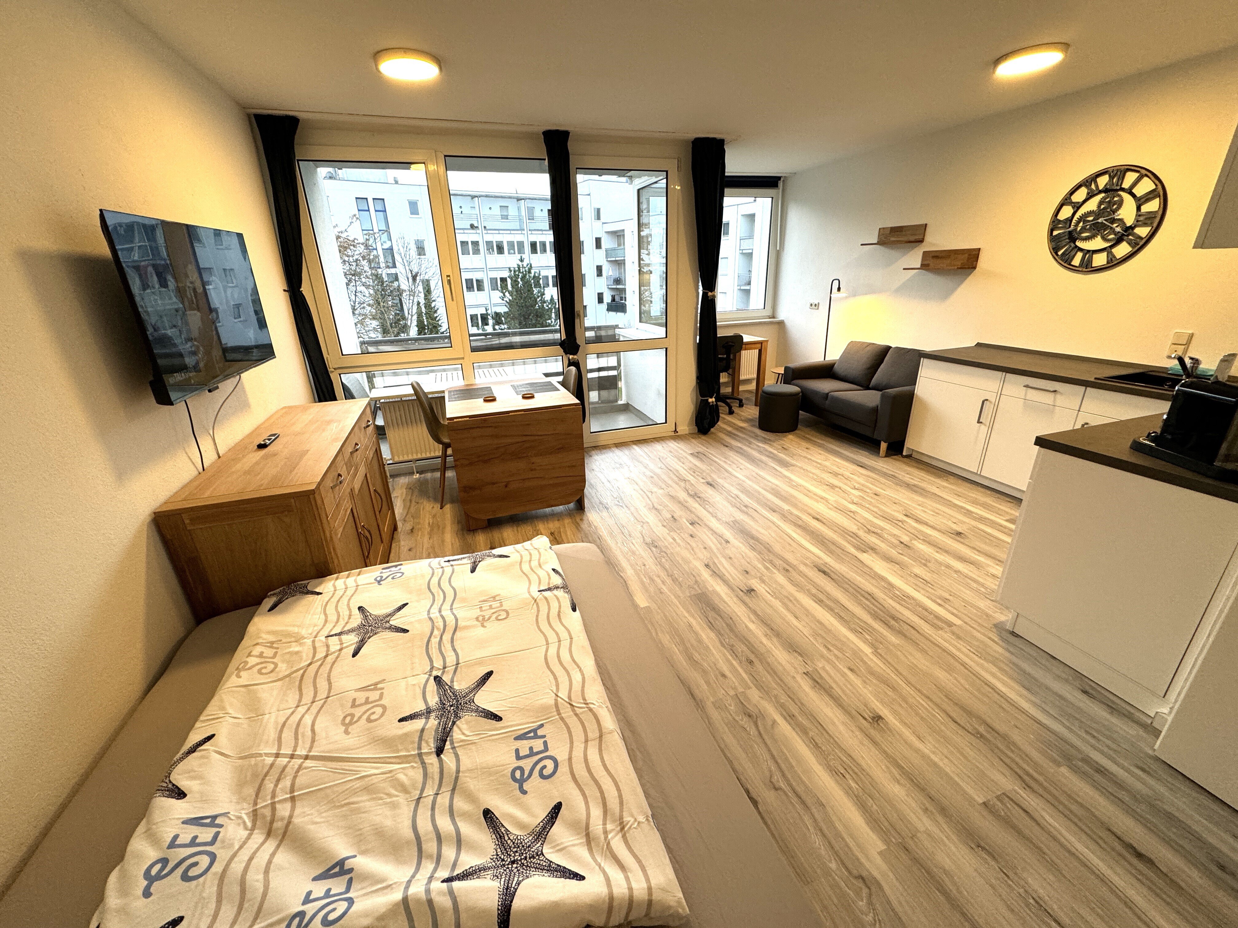 Studio zur Miete Wohnen auf Zeit 920 € 1 Zimmer 40 m²<br/>Wohnfläche 01.01.2025<br/>Verfügbarkeit Gottfriedstraße Ludwigsfeld Nürnberg 90478