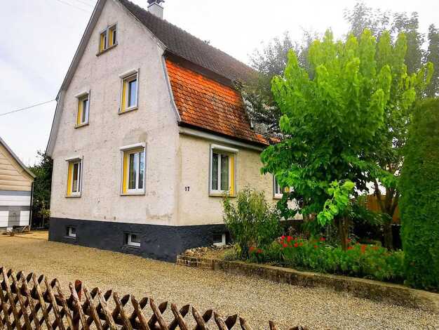 Doppelhaushälfte zum Kauf provisionsfrei 229.000 € 4 Zimmer 130 m² 479 m² Grundstück Krauchenwies Krauchenwies 72505