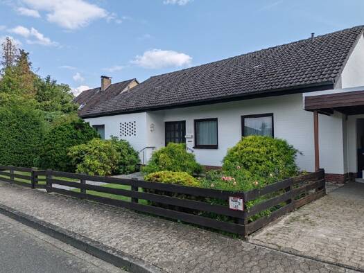 Einfamilienhaus zum Kauf 355.000 € 4 Zimmer 112,6 m² 782 m² Grundstück Fallersleben Wolfsburg 38442