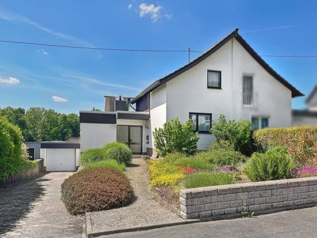 Doppelhaushälfte zum Kauf 320.000 € 6 Zimmer 170 m² 545 m² Grundstück Stadtmitte Völklingen 66333