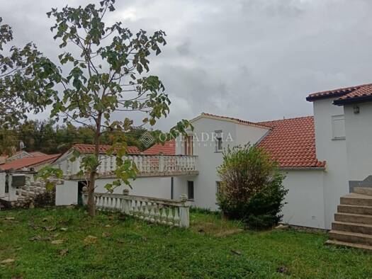 Einfamilienhaus zum Kauf 279.000 € 8 Zimmer 1.638 m² Grundstück Labin 52220