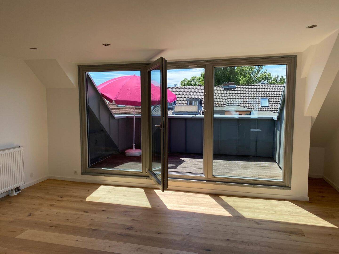 Freie, frisch sanierte 2-Zimmer -ETW im Dachgeschoß mit Terrasse im begehrten Wohnviertel Köln-Ehrenfeld. – Baadenberger Str., 50825 Köln – Vorschaubild 23