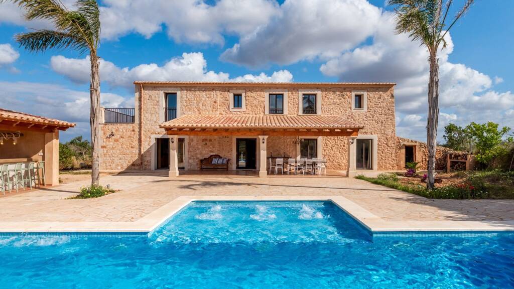 Landhaus zur Miete 18.000 € 6 Zimmer 404,5 m² 18.500 m² Grundstück Santanyí 07650