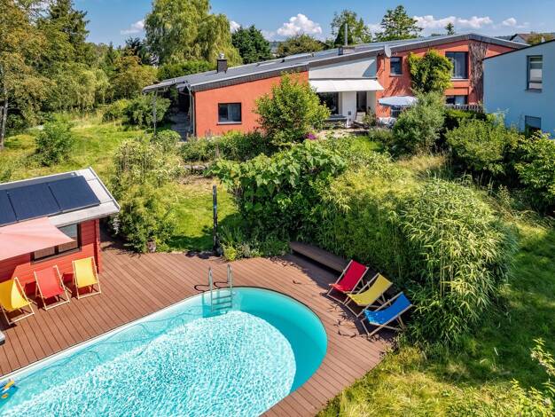 Mehrfamilienhaus zum Kauf 1.650.000 € 13 Zimmer 290 m² 3.076 m² Grundstück Neuhof Taunusstein 65232