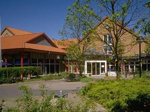 Wohnung zur Miete 325 € 1 Zimmer 29,9 m² 2. Geschoss frei ab 03.10.2026 Vaasastraße 2 Mettenhof Mettenhof 24109