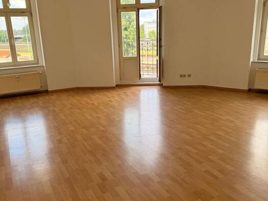 Wohnung zur Miete 308 € 2 Zimmer 56,5 m² frei ab sofort Südstadt Görlitz 02826