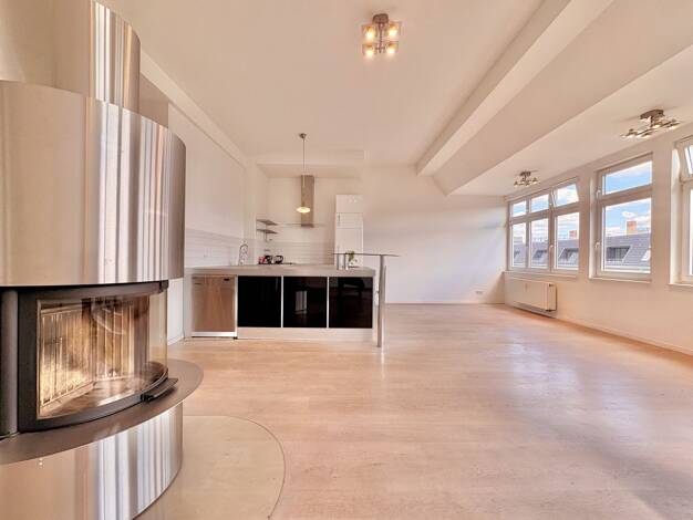 Wohnung zum Kauf 593.000 € 2 Zimmer 88,8 m² frei ab sofort Friedrichshain Berlin 10245