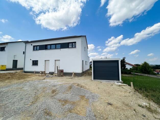 Wohnung zur Miete 770 € 2,5 Zimmer 75 m² frei ab 01.10.2026 Salching 94430