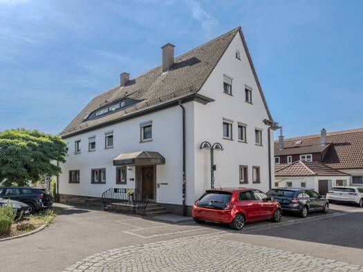 Mehrfamilienhaus zum Kauf 749.000 € 12 Zimmer 150 m² 292 m² Grundstück Zuffenhausen Stuttgart / Zuffenhausen 70435