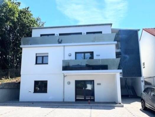 Terrassenwohnung zur Miete - Erstbezug 1.125 € 3 Zimmer 87,9 m² frei ab sofort Salz 97616