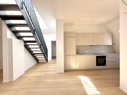 Penthouse zur Miete - Erstbezug 2.020 € 3 Zimmer 92,1 m² 5. Geschoss frei ab 01.02.2026 Frauenstr. 124 Mitte Ulm 89073