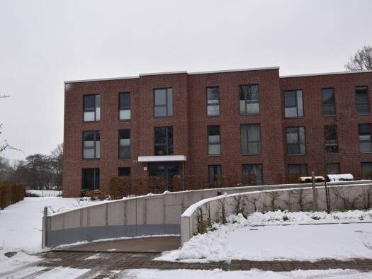 Wohnung zur Miete 1.150 € 3 Zimmer 82,3 m² 2. Geschoss frei ab 01.04.2026 Uetersen 25436