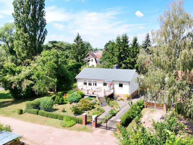 Bungalow zum Kauf 127.000 € 4 Zimmer 86 m² 493 m² Grundstück frei ab 01.02.2027 Roßdorfer Straße 5 Altjeßnitz Raguhn-Jeßnitz 06800