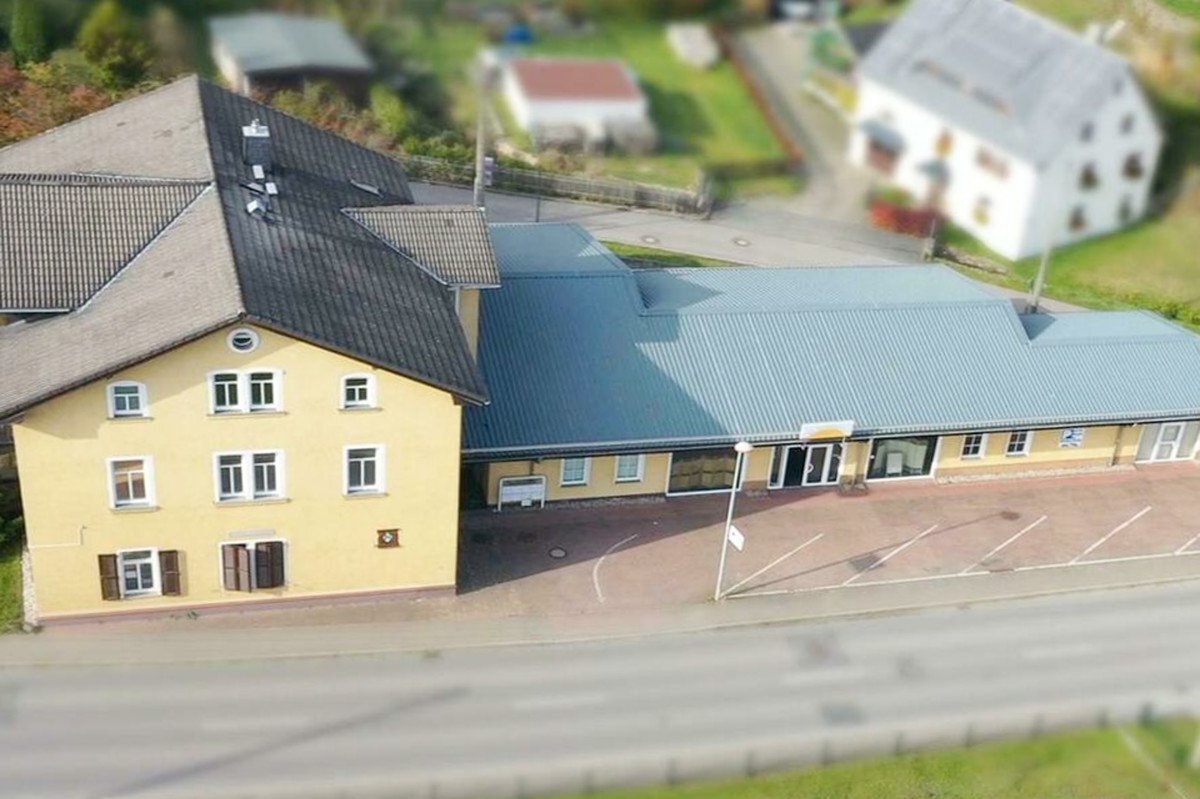 Verkaufsfläche zur Miete 1.500 € 250 m²<br/>Verkaufsfläche Thalheim / Erzgebirge 09380