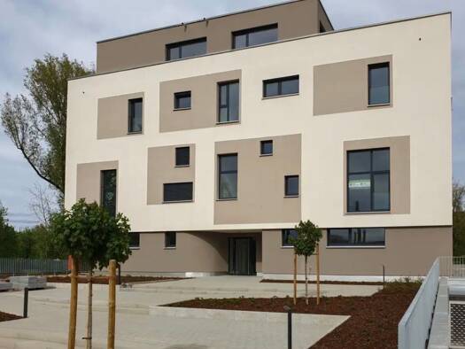 Penthouse zur Miete 800 € 1 Zimmer 44 m² Geschoss EG/2 frei ab sofort Kässbohrerstraße 20 Weststadt Ulm 89077