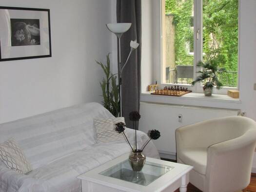 Wohnung zur Miete 1.400 € 3 Zimmer 68 m² frei ab 01.09.2026 Prenzlauer Berg Pankow 10405