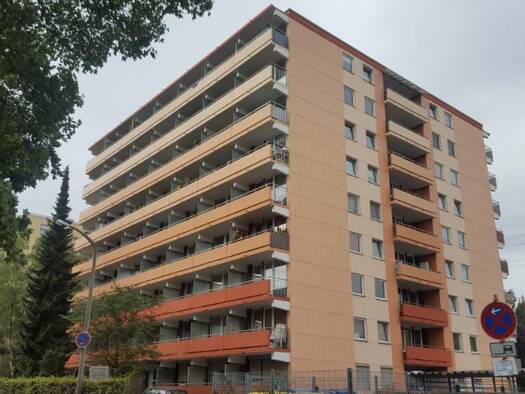 Wohnung zur Miete 390 € 1 Zimmer 28 m² Geschoss 5/8 frei ab sofort Wichernstraße 14 Anger Erlangen 91052