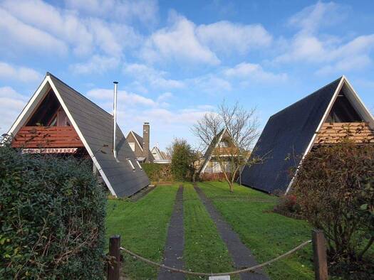 Haus zum Kauf 365.000 € 6 Zimmer 94 m² 700 m² Grundstück Friedrichskoog 25718