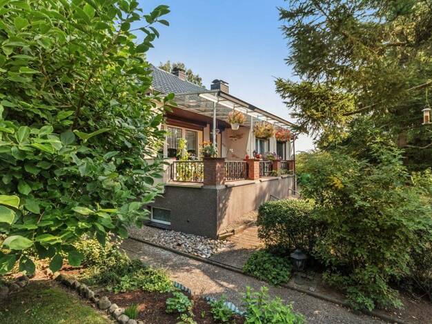 Bungalow zum Kauf 339.000 € 3 Zimmer 93 m² 1.294 m² Grundstück Dassow 23942