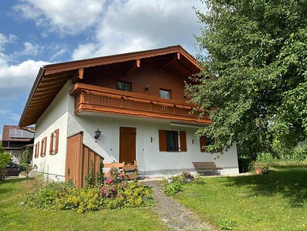 Einfamilienhaus zum Kauf 530.000 € 5 Zimmer 156 m² 700 m² Grundstück frei ab sofort Straß Tacherting 83342