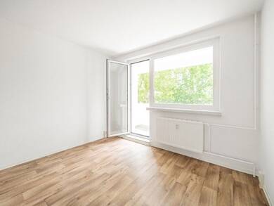 Wohnung zur Miete 388 € 3 Zimmer 65,8 m² 7. Geschoss frei ab 01.06.2025 Lumumbastraße 10 Barleber Straße / Lumumbastraße Magdeburg 39126