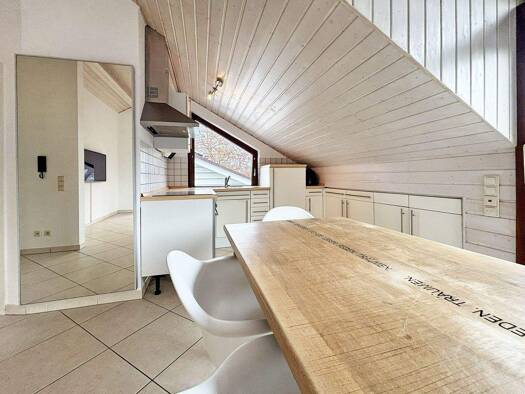 Wohnung zur Miete 1.100 € 2 Zimmer 70 m² 3. Geschoss frei ab sofort Böblingen 71034