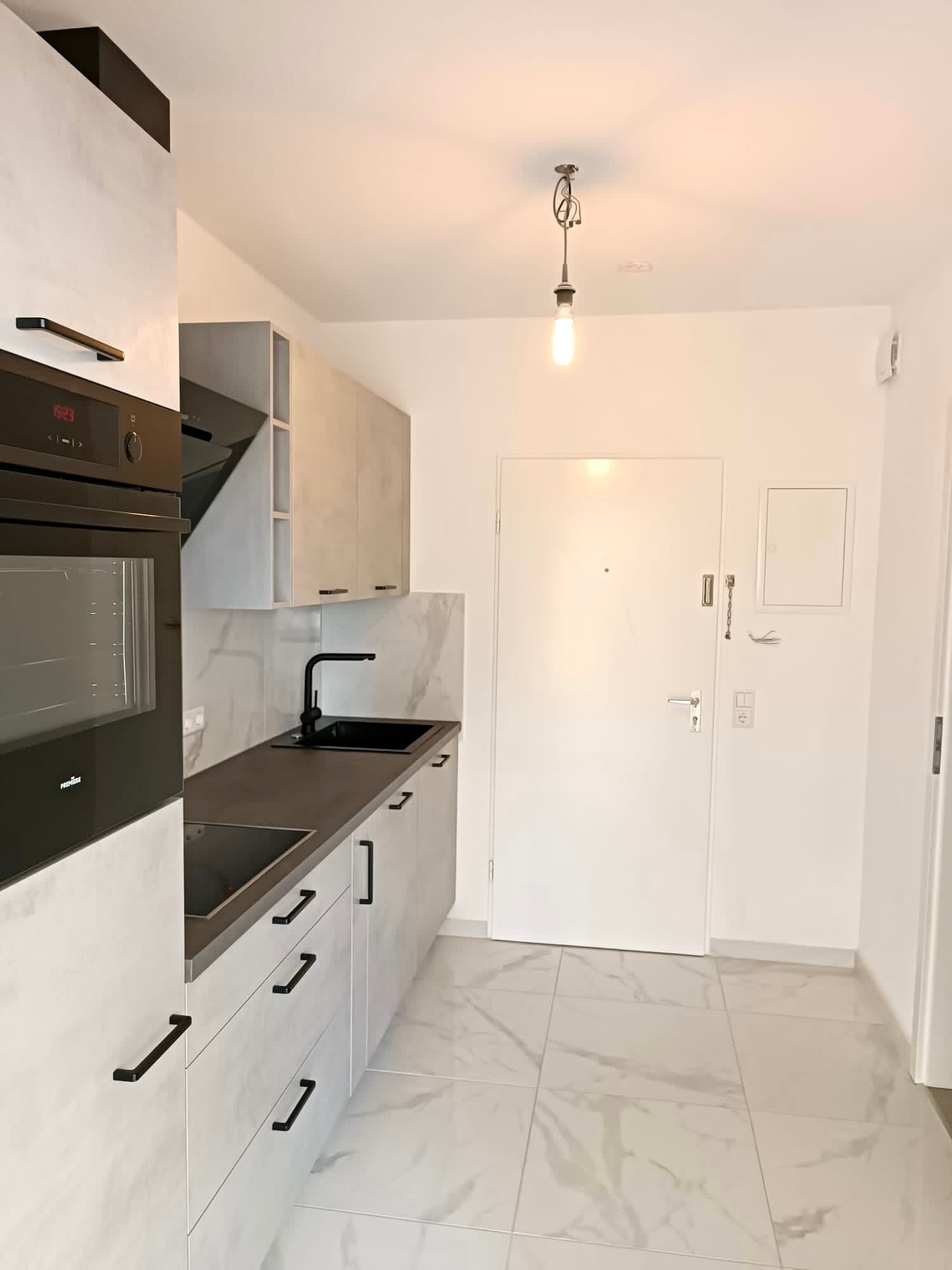 Studio zur Miete 500 € 1 Zimmer 33 m²<br/>Wohnfläche 3.<br/>Geschoss Bad Dürrheim Bad Dürrheim 78073