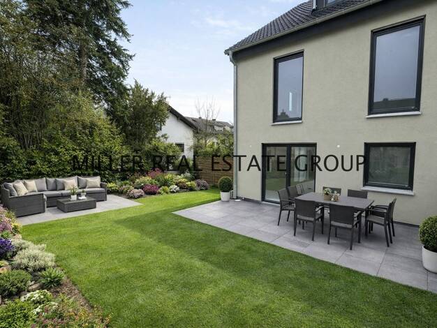 Doppelhaushälfte zum Kauf - Erstbezug 740.000 € 5 Zimmer 147,7 m² 302 m² Grundstück Hagau Ingolstadt 85051