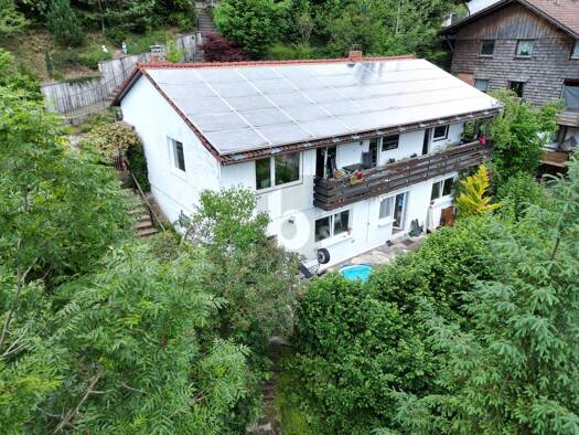 Einfamilienhaus zum Kauf 360.000 € 8 Zimmer 147 m² 842 m² Grundstück Stadtgebiet Triberg 78098