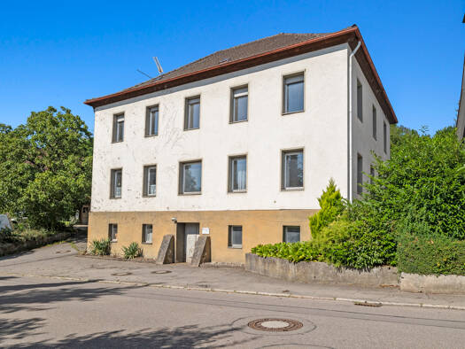 Haus zum Kauf 375.000 € 8 Zimmer 256 m² 1.370 m² Grundstück Birndorf Albbruck 79774