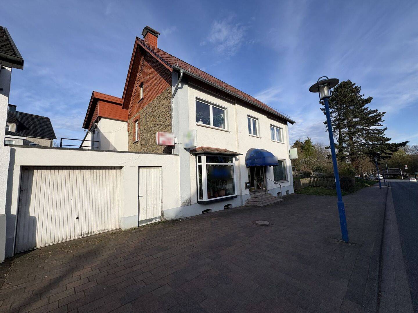 Immobilie in Schieder-Schwalenberg - Wohnen und arbeiten unter einem Dach möglich - Bild 1
