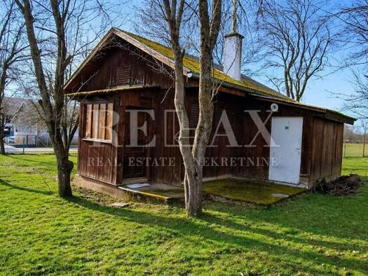 Einfamilienhaus zum Kauf 120.000 € 2 Zimmer 727 m² Grundstück Otočac 53220