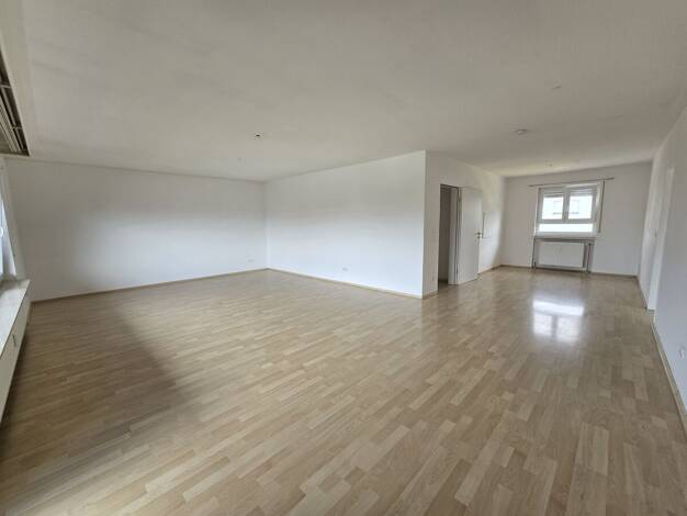 Wohnung zur Miete 1.220 € 3 Zimmer 103 m² 1. Geschoss Breckenheim Breckenheim 65207