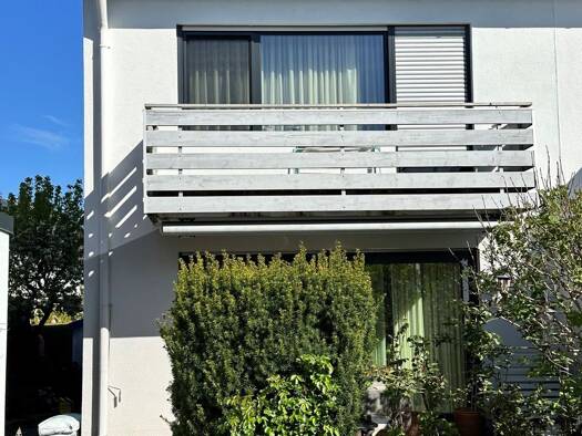 Doppelhaushälfte zur Miete 2.200 € 5 Zimmer 112 m² 273 m² Grundstück frei ab 01.11.2026 Zirndorf Zirndorf 90513