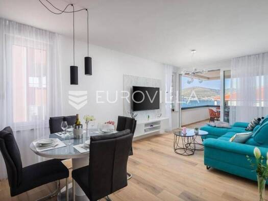 Wohnung zur Miete 900 € 2 Zimmer 80 m² 2. Geschoss Okrug Gornji Okrug Donji 21223