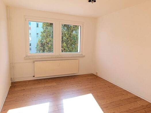 Wohnung zur Miete 460 € 2,5 Zimmer 57,5 m² 2. Geschoss frei ab sofort Joachim-a.-Burgk-Str. 1a Burg 39288