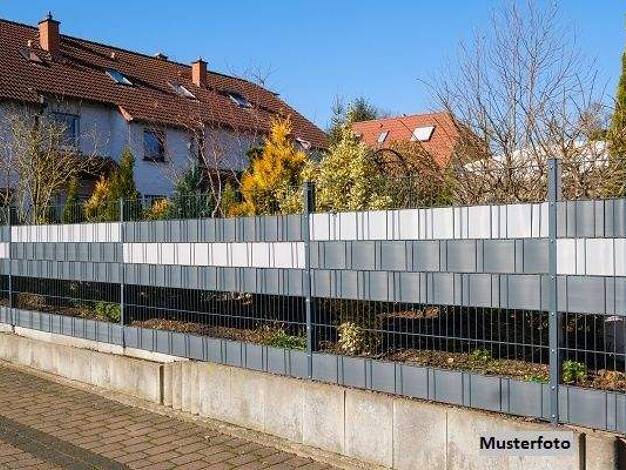 Reihenendhaus zum Kauf 220.000 € 3 Zimmer 91 m² 1.036 m² Grundstück Freiberg 09599