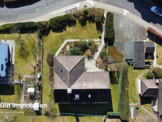 Einfamilienhaus zum Kauf 349.000 € 7 Zimmer 166,4 m² 884 m² Grundstück frei ab sofort Altenbauna Baunatal / Altenbauna 34225