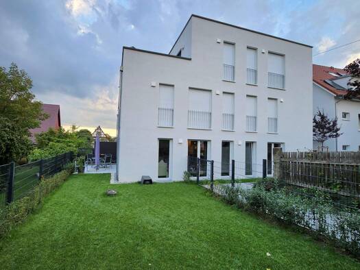 Wohnung zur Miete 1.500 € 3 Zimmer 94 m² EG frei ab sofort Walddorf Walddorfhäslach 72141