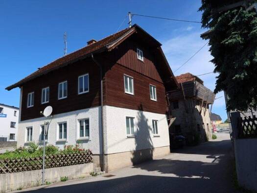 Bauernhaus zum Kauf 285.000 € 5 Zimmer 115 m² 1.077 m² Grundstück Alte Landstraße 1 Ostermiething 5121