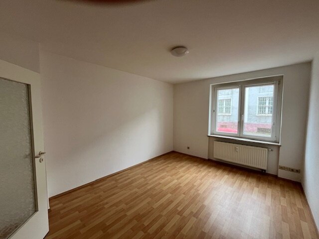 Wohnung zur Miete 325 € 2 Zimmer 58,6 m²<br/>Wohnfläche 2.<br/>Geschoss ab sofort<br/>Verfügbarkeit Margaretenstr. 6 Schönebeck Schönebeck (Elbe) 39218