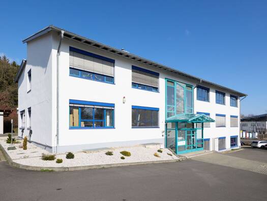 Bürofläche zur Miete 1.891 € 5 Zimmer 282 m² Bürofläche Am Eichenwald 13 Lichtenstein St. Egidien 09356