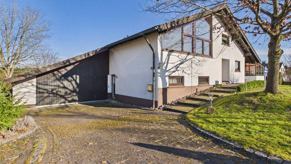 Einfamilienhaus zum Kauf 575.000 € 5,5 Zimmer 195 m² 1.121 m² Grundstück Waldmössingen Schramberg / Waldmössingen 78713
