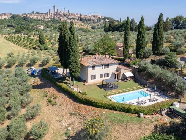 Bauernhaus zum Kauf 2.100.000 € 23 Zimmer 273 m² 9.160 m² Grundstück San Gimignano 53037