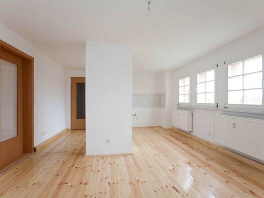 Wohnung zur Miete 517 € 3 Zimmer 87 m² frei ab 01.11.2026 Straße der Freundschaft 3 Lauta Lauta 02991