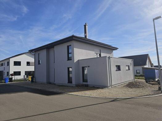 Einfamilienhaus zum Kauf 598.000 € 7,5 Zimmer 223 m² 698 m² Grundstück Winterlingen 72474