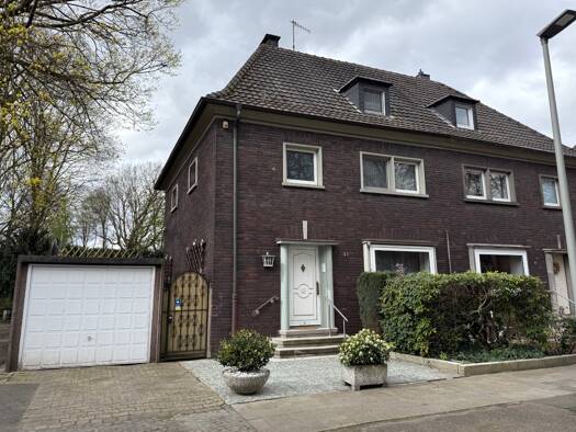 Doppelhaushälfte zum Kauf 300.000 € 5 Zimmer 152 m² 312 m² Grundstück Stadtmitte Oberhausen 46145