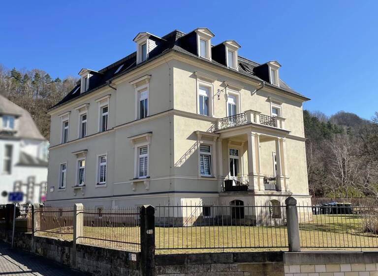 Mehrfamilienhaus zum Kauf 549.000 € 12 Zimmer 302,3 m²<br/>Wohnfläche 990 m²<br/>Grundstück ab sofort<br/>Verfügbarkeit Rathmannsdorf 01814